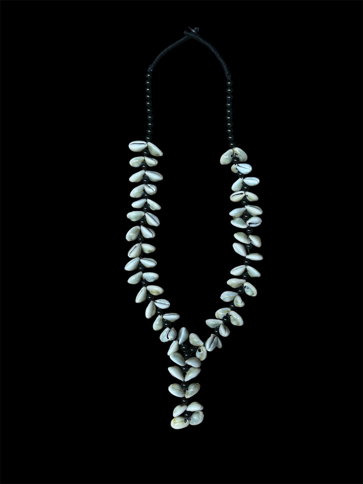 Necklace Cauri shells